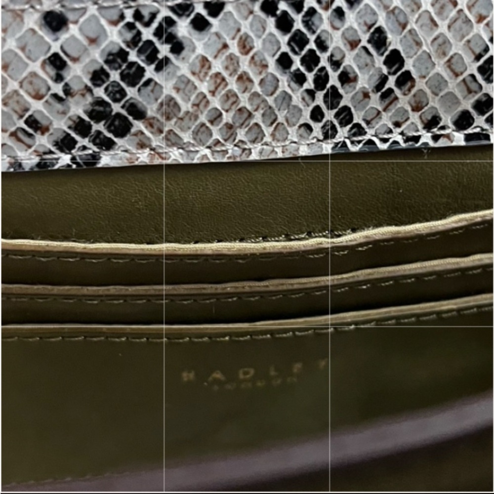 Radley London Woman Crossbody Handbag - Picture 7 of 15